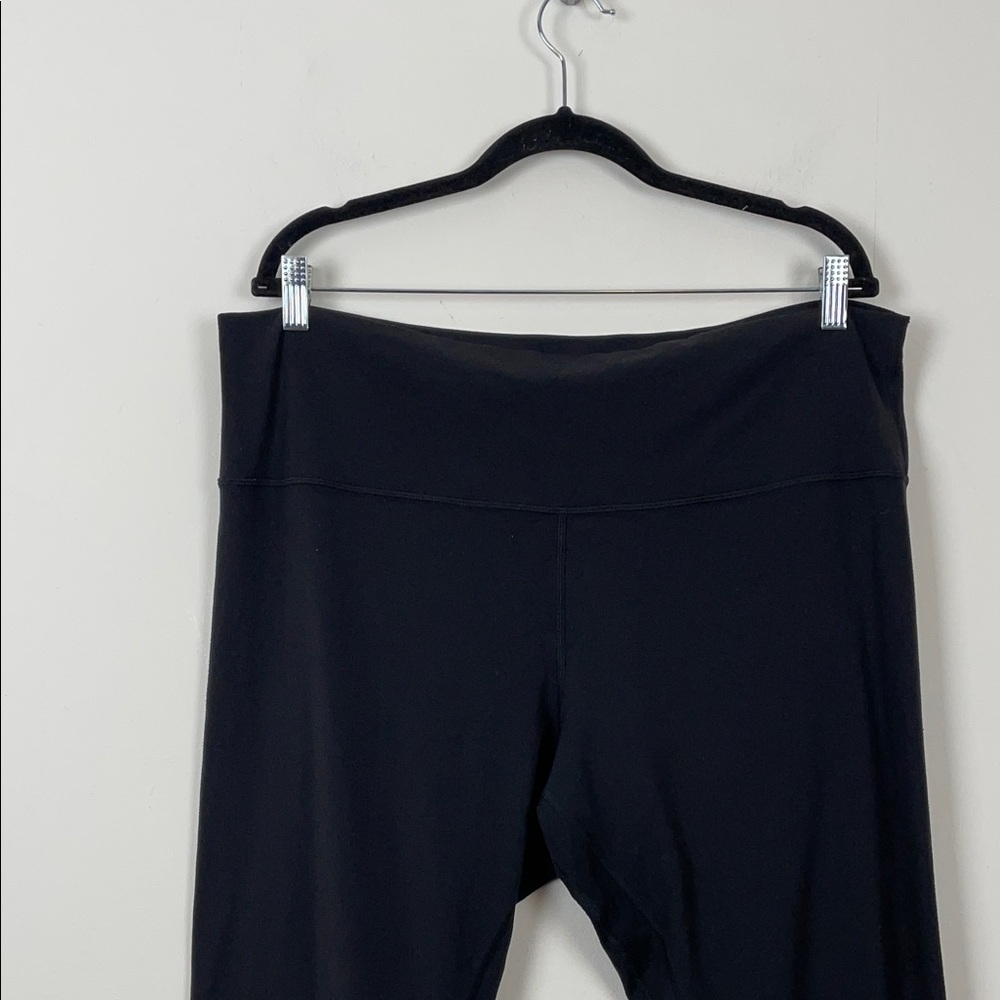 Lululemon Pilates Athleisure Women's 18 Stretch Active Yoga Black Legging Pants - Picture 3 of 8
